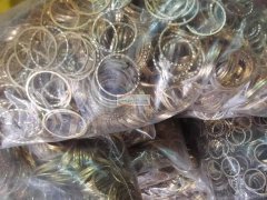 现需寻找能做批花的工厂，有专业做的工厂与