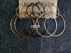 找专业做铁圈的工厂，如图所示，订单量 4