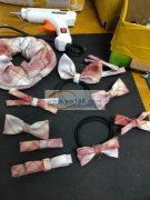 承接各种手工活，弯针，挂圈，包扣。穿珠各