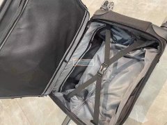 箱包外发加工，如图，寻找可以做这种箱包的