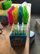 接承玩具。饰品，各种产品丝印移印喷漆uV