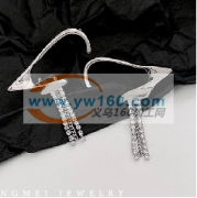 这些谁家有模具或者现货？如图所示，有的和