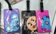 如图，寻找做这种硅胶卡套行李牌的直接工厂，有