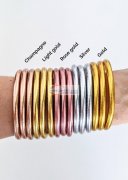 如图，寻找做PU皮手镯加工厂 ，有专业做