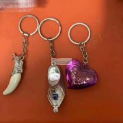 寻找这几款货，如图所示，有的和我联系电话