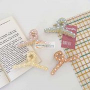 寻找专业做这些发夹抓夹款的厂家，如图所示