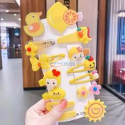 采购这几款发夹，如图所示，请有的和我联系