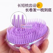 有注塑这两款发梳的联系