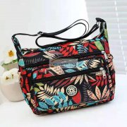 承接手机包，单肩包，主做10元以内包包，