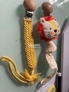 看样品图，寻找专业做这些产品的加工厂，有