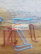 找个喷漆厂，质量稳定，钢丝笔夹喷漆，每个