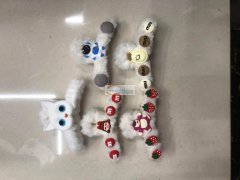 寻找生产这些抓夹的厂家，如图所示，只要能