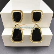 大量求购此款耳环，如图，尺寸全长5.5厘