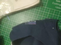 5万箱包发外地加工厂，如图