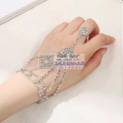 寻找有做手背链的加工厂，如图所示，有现货