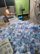 本厂现有车工50余名，手工60人。诚接布
