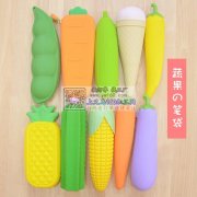 本厂专业硅胶类笔袋，零钱包，玩具，上拉链
