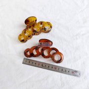 外贸公司订单如图，寻找图中塑料抓夹和塑料