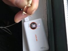 寻找如图这个铜片耳钉，寻找生产厂家，有货