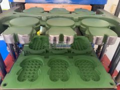 义乌军华硅胶制品厂专业承接各种硅胶类产品加工，有这方面加工需