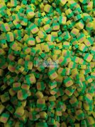 承接专业软陶打孔。串管片。有专业机器。各