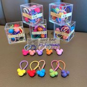 承接各类手工加工包装，组装打胶枪，挂圈，