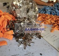 承接打胶枪饰品