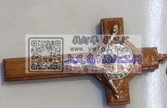 求找做木质工艺品喷漆的加工厂，有货外发，