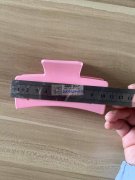 采购样品图所示发夹，寻找这两款货，有货的