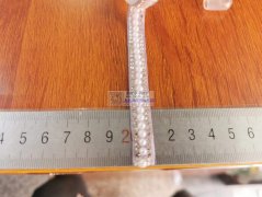 如图，寻这个胶条加工厂，有做的请联系我