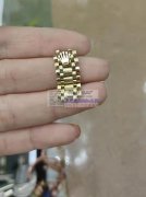 现求找样图所示手表链耳环 ，哪家有做这款