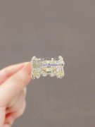 图中这款马尾扣哪里有，找做这款的加工厂，