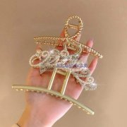 寻做发夹的厂家 样品如图，有做的请与我联