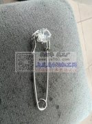 需要求购图示别针，寻找图片款式的别针，有