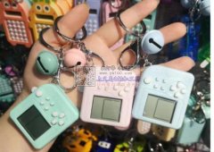 有订单，寻找生产这种小游戏机钥匙扣的生产