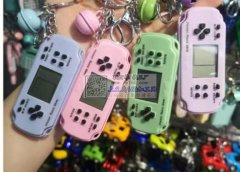 有订单，寻找生产这种小游戏机钥匙扣的生产