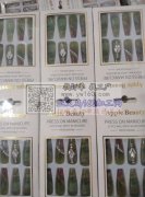 承接各种甲片点钻各种饰品点钻！包装！价格