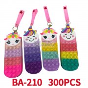 硅胶可爱背包找有做的厂家，图示产品皆要现