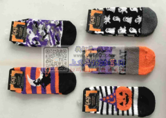 有实际订单，寻袜子生产 商，每款3000