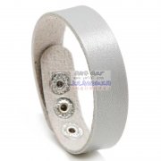 皮手圈成品订单需要做，样品如图，找皮手圈