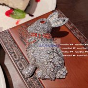 求购如图所示胸针现货，寻这几款胸针，有货