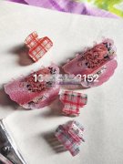 找生产这些发夹的厂家，需要采购如图这些夹