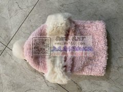 廿三里有拷边外发，有专业做这款帽子的加工厂联系