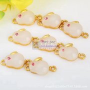 这种小兔子配件有做的吗，找这款现货，请做