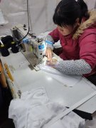 服装包包围巾加工，承接:平车.铐边.三针