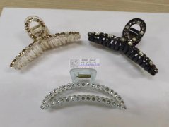 如图所示，寻找和图片一样效果的版，最好有