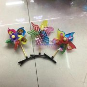 寻图示风车小夹子，有做这个的成品厂家没，