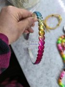 如图，找这款头箍加工厂，量大