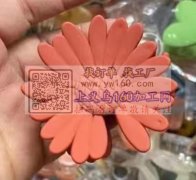 有实单，找一下这三款发夹，毛胚成品都可以