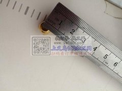 求购图片中的塑料珠，金色的，请一手货源，